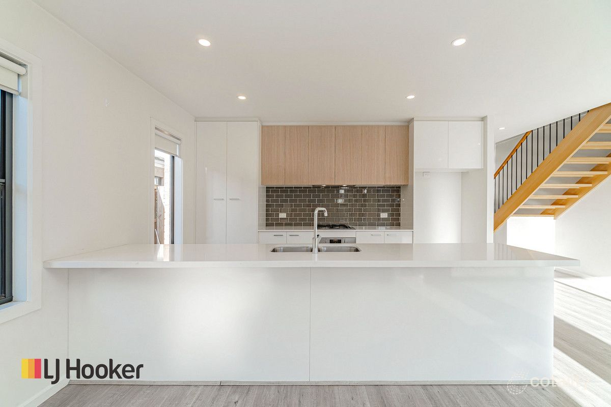 13 Lavinia St, Greenvale, VIC 3059