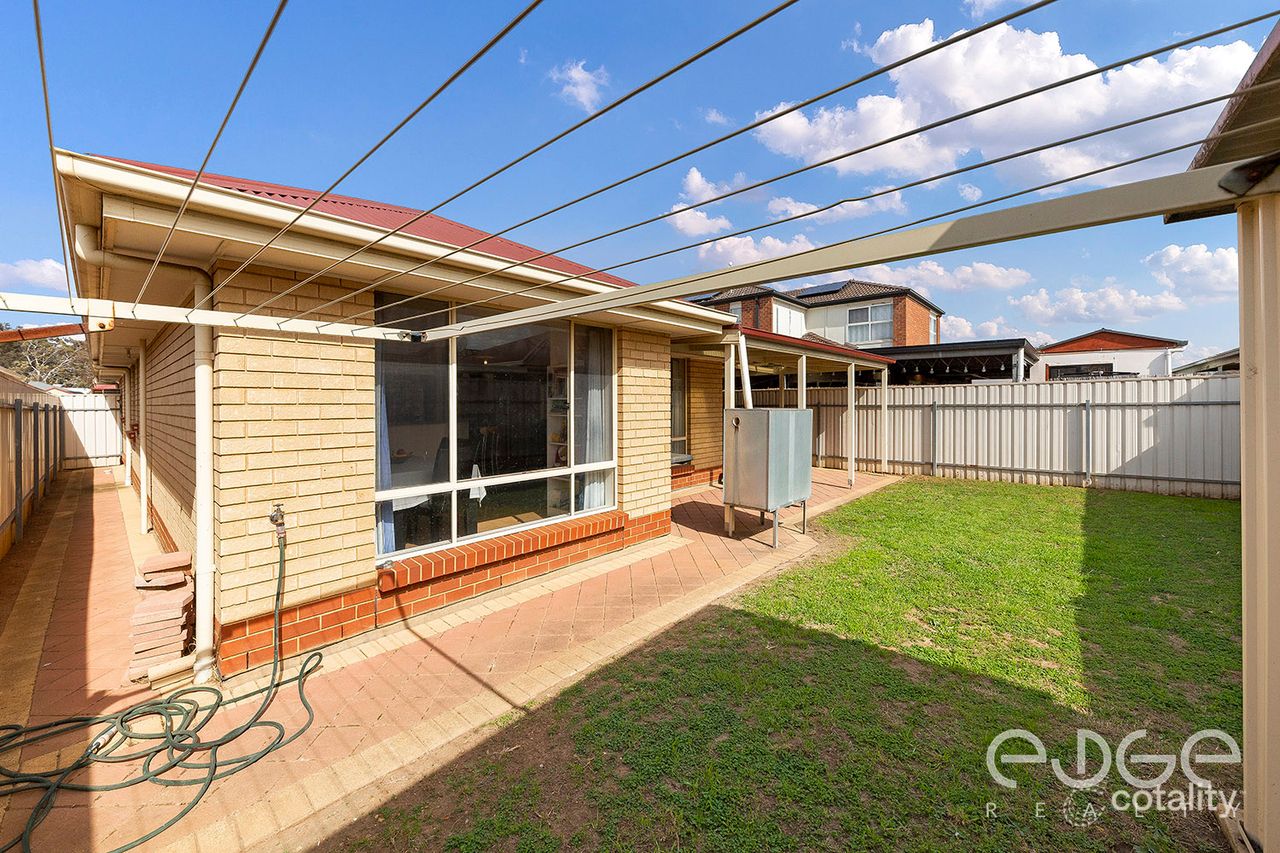 98 Caulfield Cres, Paralowie, SA 5108