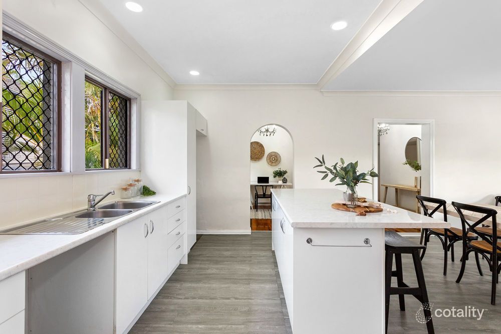 2 Benecia St, Wavell Heights, QLD 4012