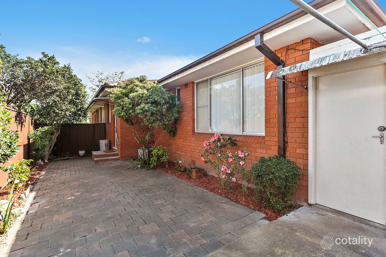 2/35 Bassett St, Hurstville, NSW 2220