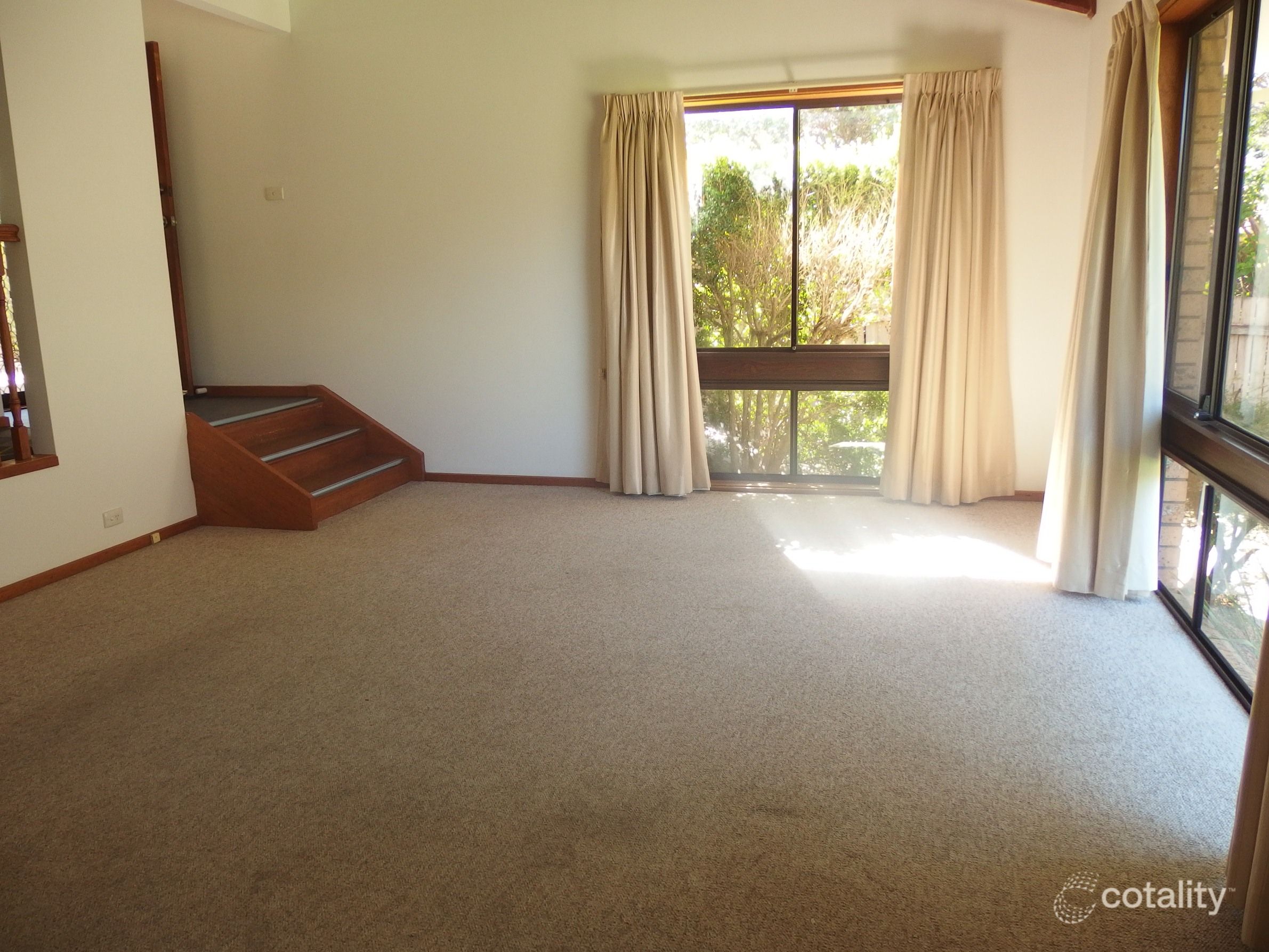 5 Piguenit Cl, Lyneham, ACT 2602