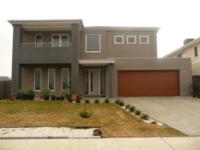 1 Bluegrass Cl, Waterways, VIC 3195