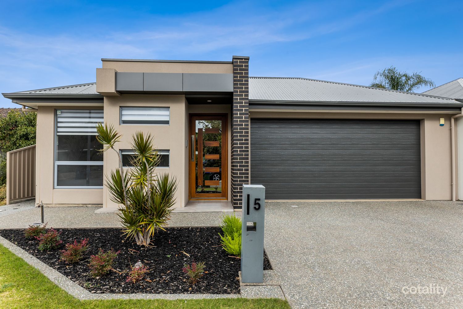 5 Lomond Ct, West Lakes, SA 5021