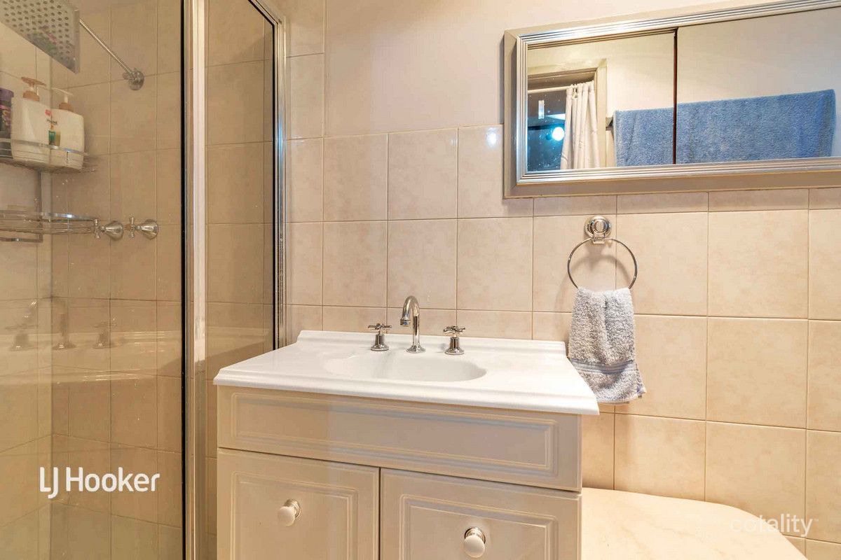 18 Lennira St, Salisbury North, SA 5108