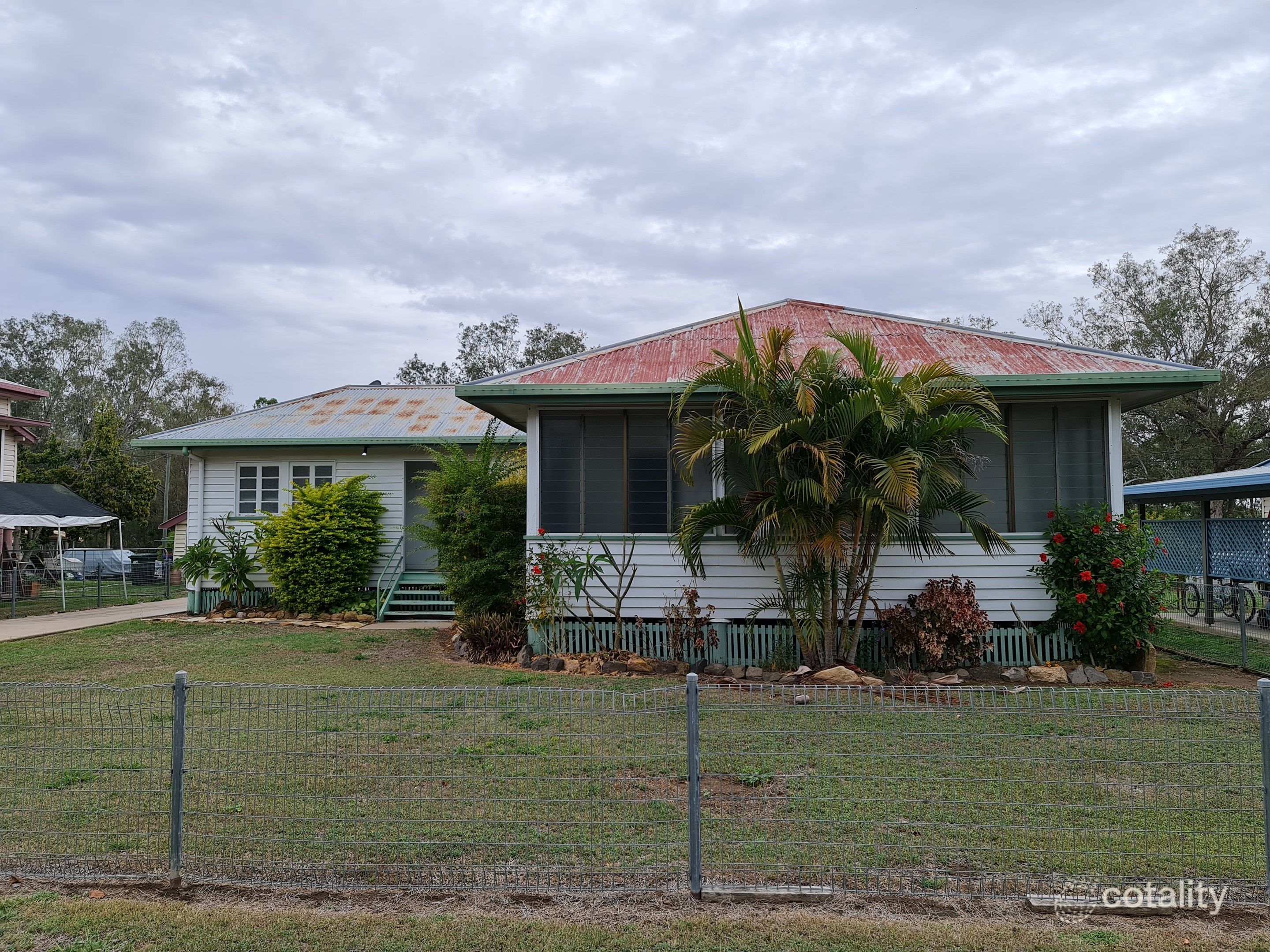 8 The Boulevard, Theodore, QLD 4719