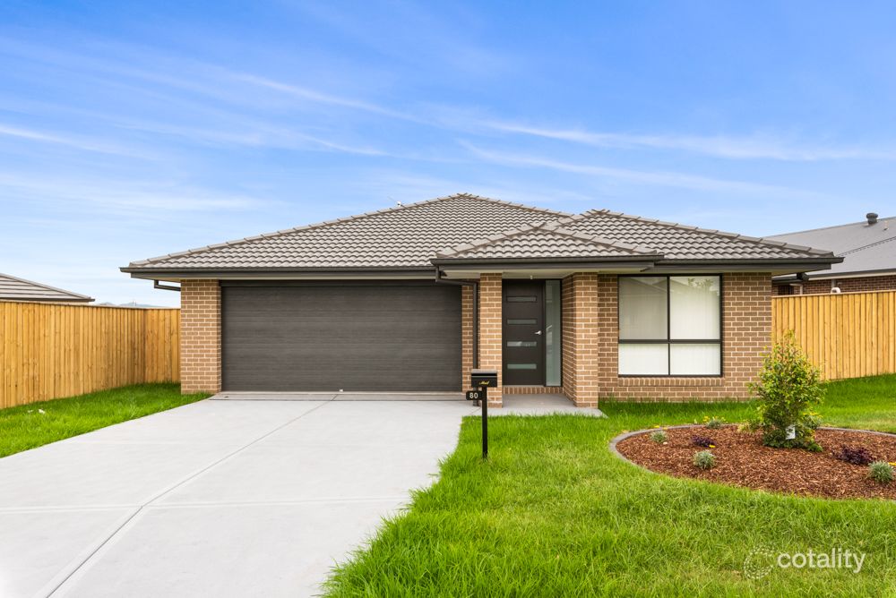 80 Sandpiper Cct, Aberglasslyn, NSW 2320