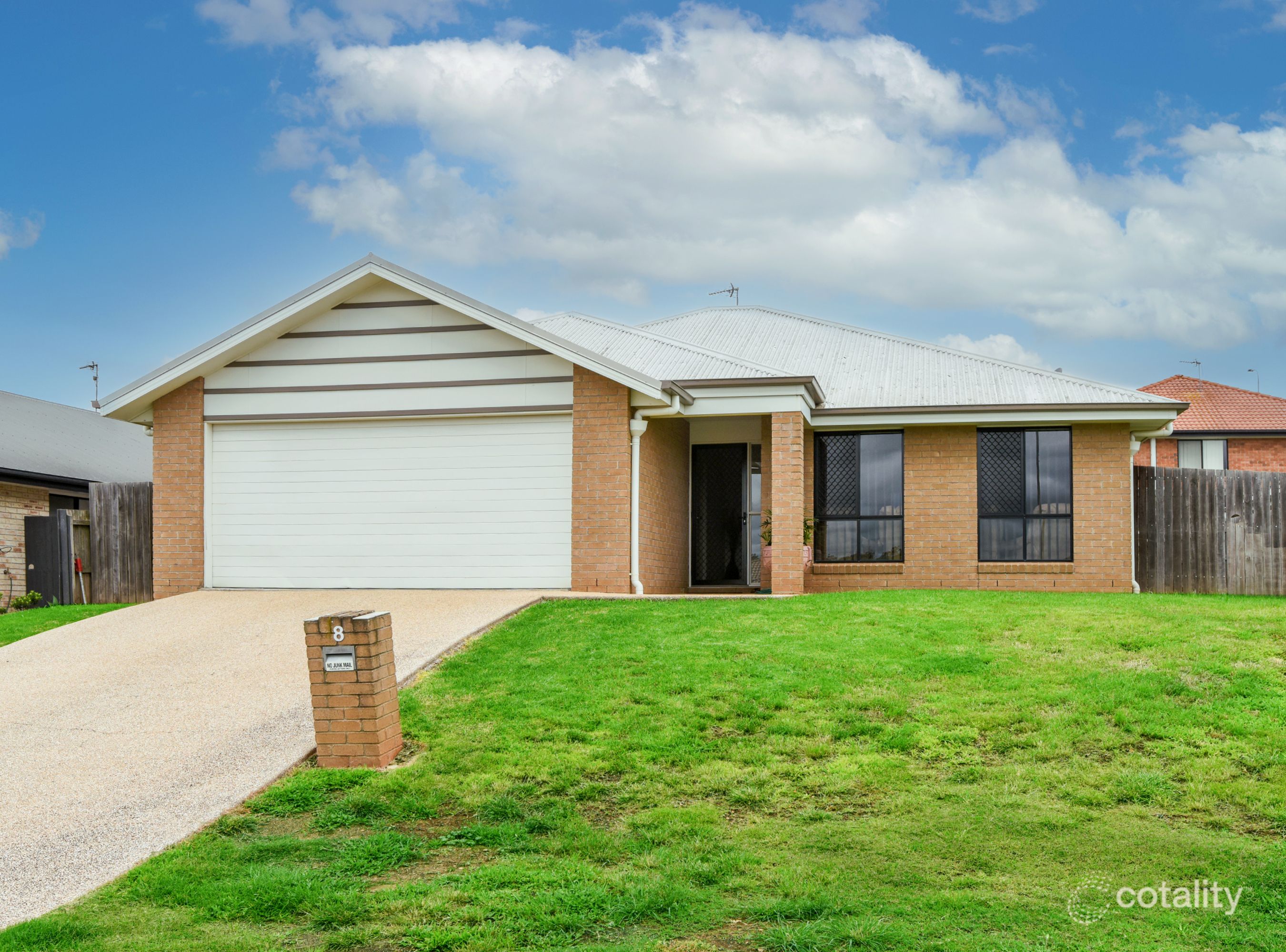 8 Balonne Dr, Glenvale, QLD 4350