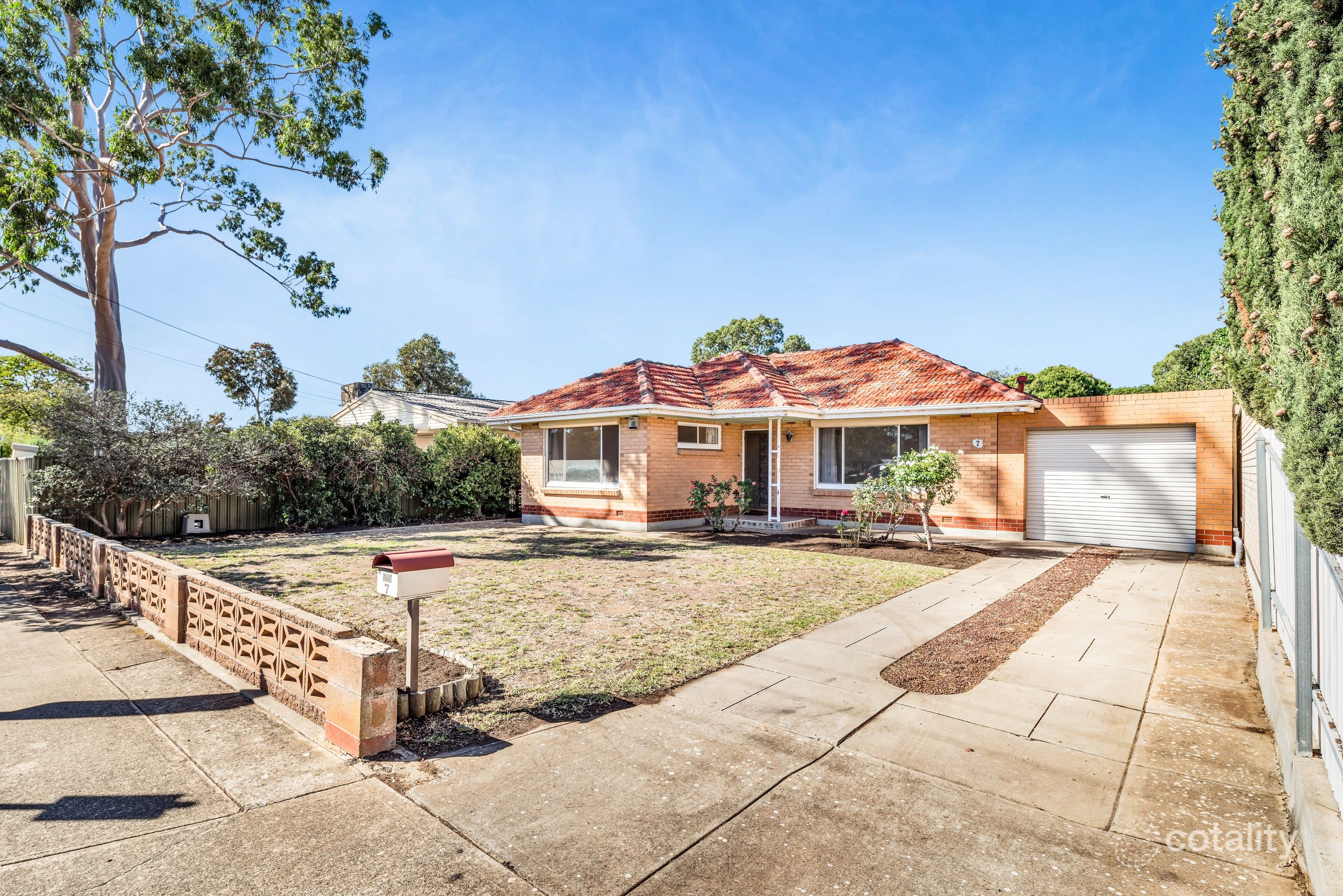 7 Renown Ave, Clovelly Park, SA 5042