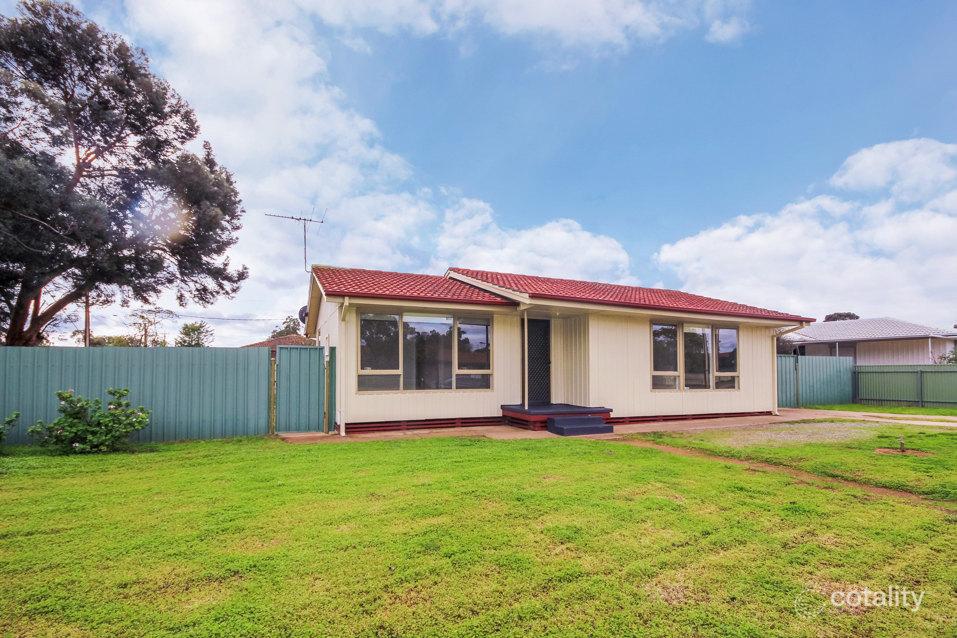 2 Darling Ave, Murray Bridge, SA 5253