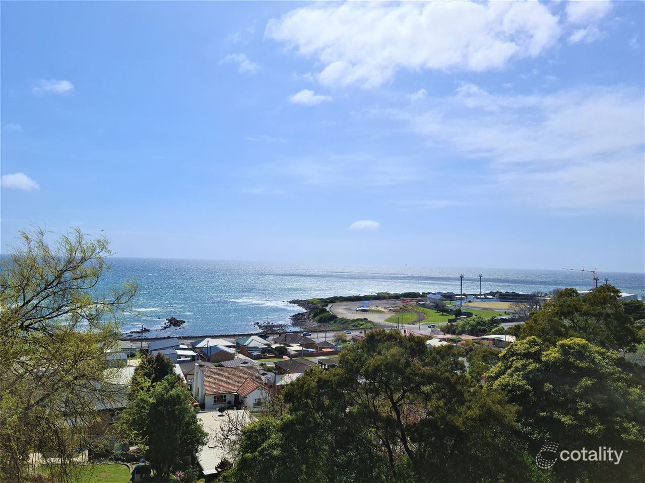 5/2 Bay St, Parklands, TAS 7320