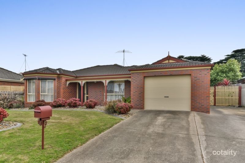 16 Mayfield Cres, St Albans Park, VIC 3219