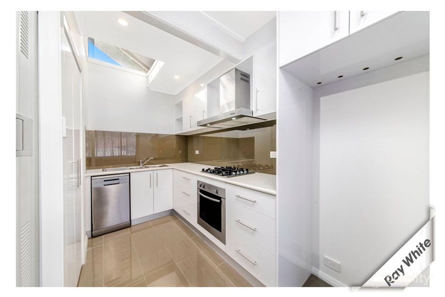 8/126 Henderson Rd, Crestwood, NSW 2620