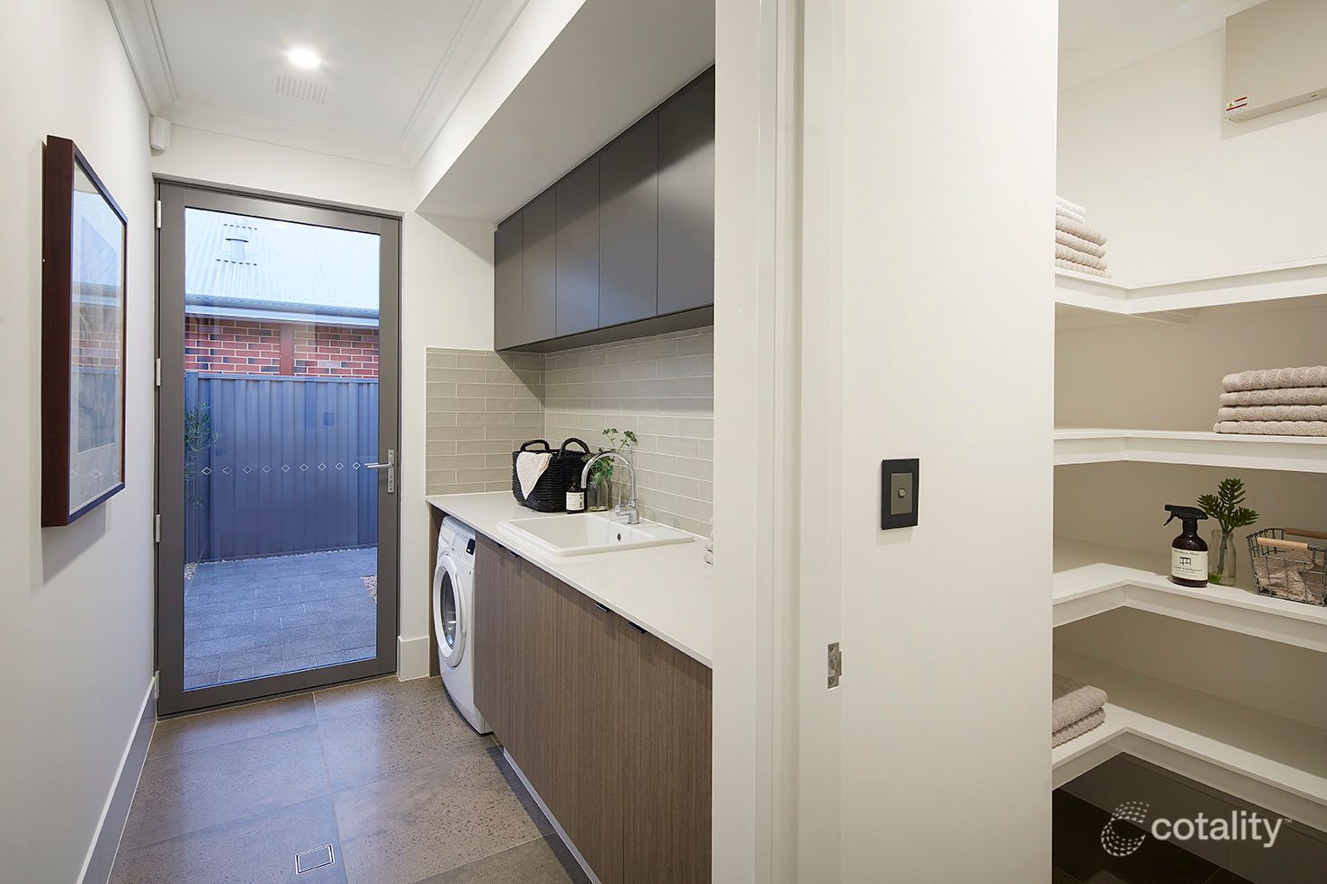 55 Coyong Rd, Wattle Grove, WA 6107