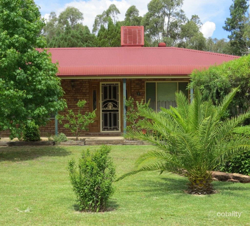 7 Olive Pyrke Tce, Warialda, NSW 2402