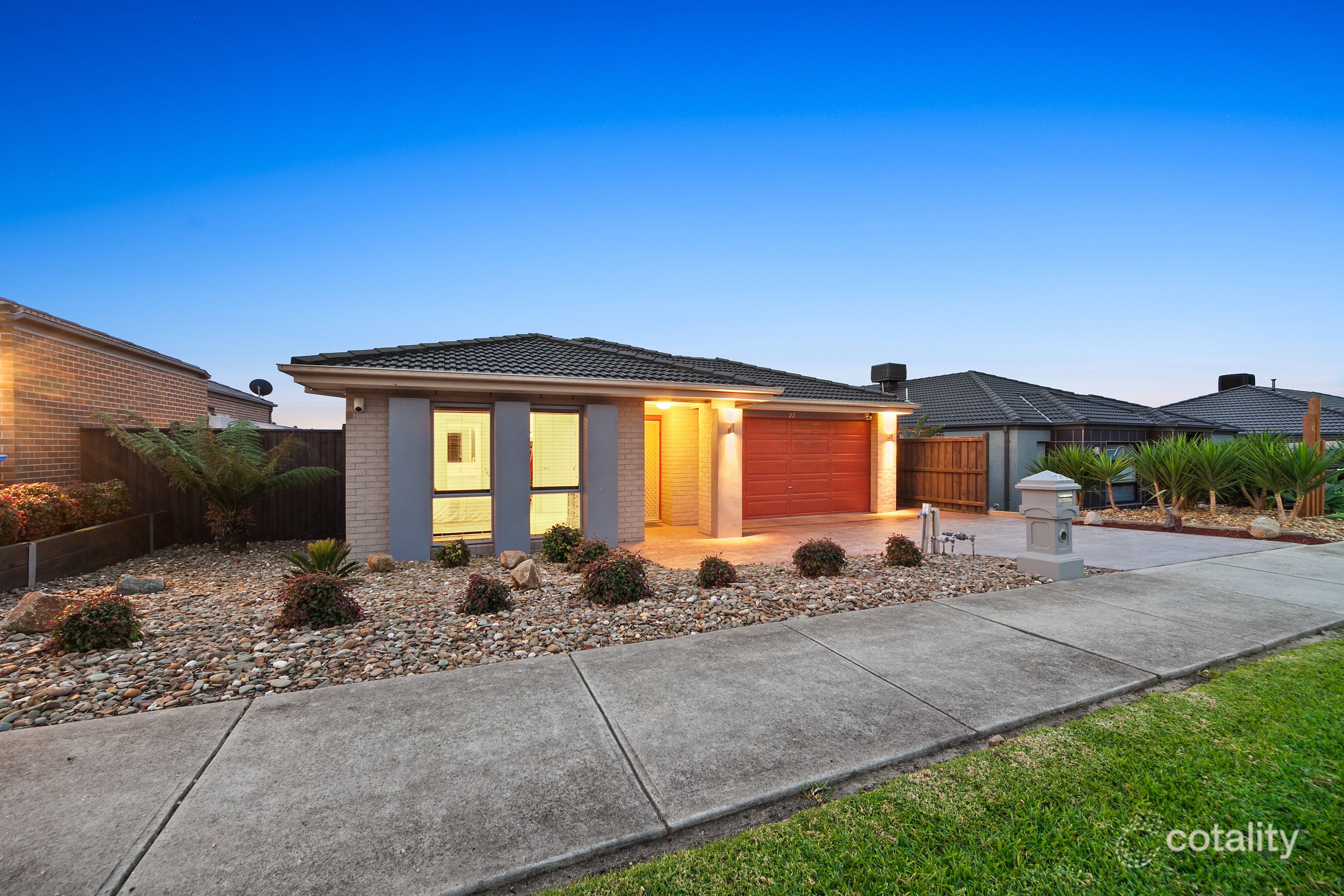 22 Springmount St, Cranbourne North, VIC 3977