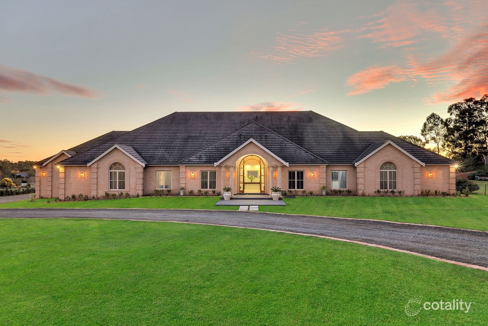 102-106 Garfield Rd, Horsley Park, NSW 2175