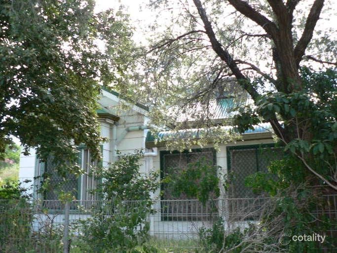 17 Station St, Gilgandra, NSW 2827