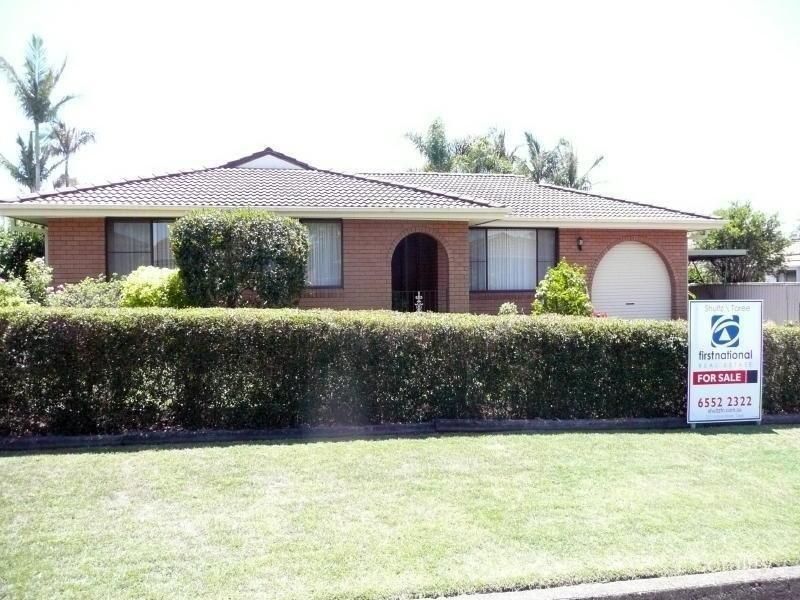 1 Tristania Cres, Taree, NSW 2430