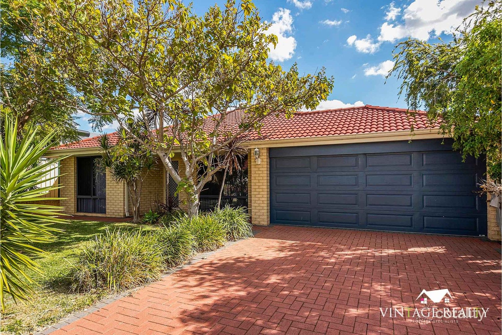 11 Vlasich Rd, Byford, WA 6122