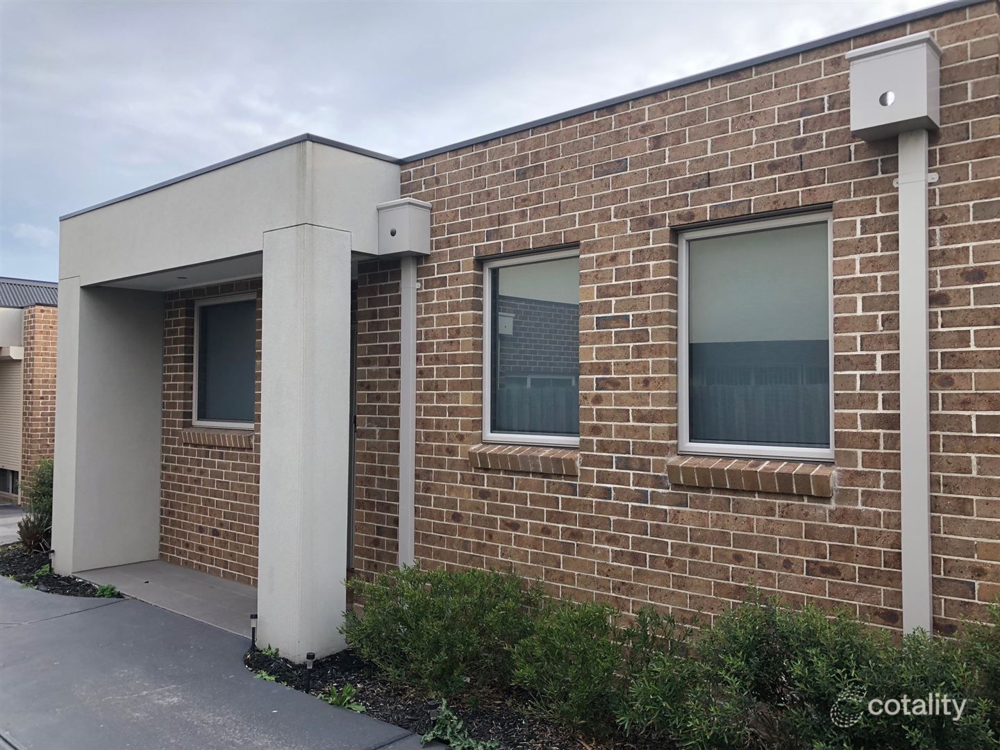 2/5 Travers St, Thomastown, VIC 3074