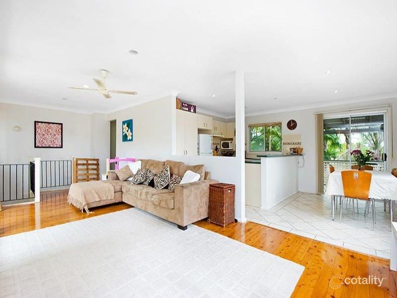 35 Audie Pde, Berkeley Vale, NSW 2261