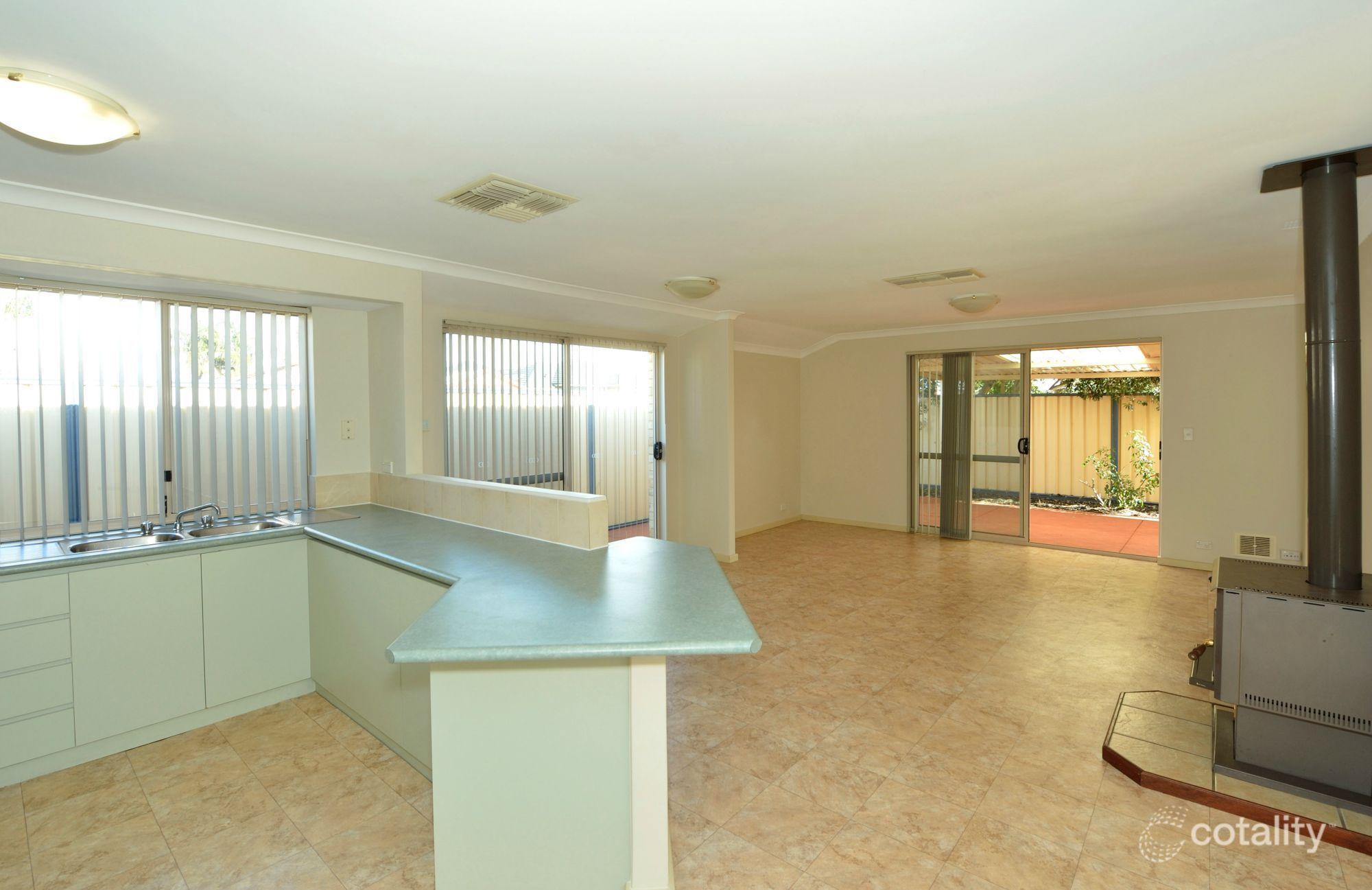 1 Kruger Loop, South Yunderup, WA 6208