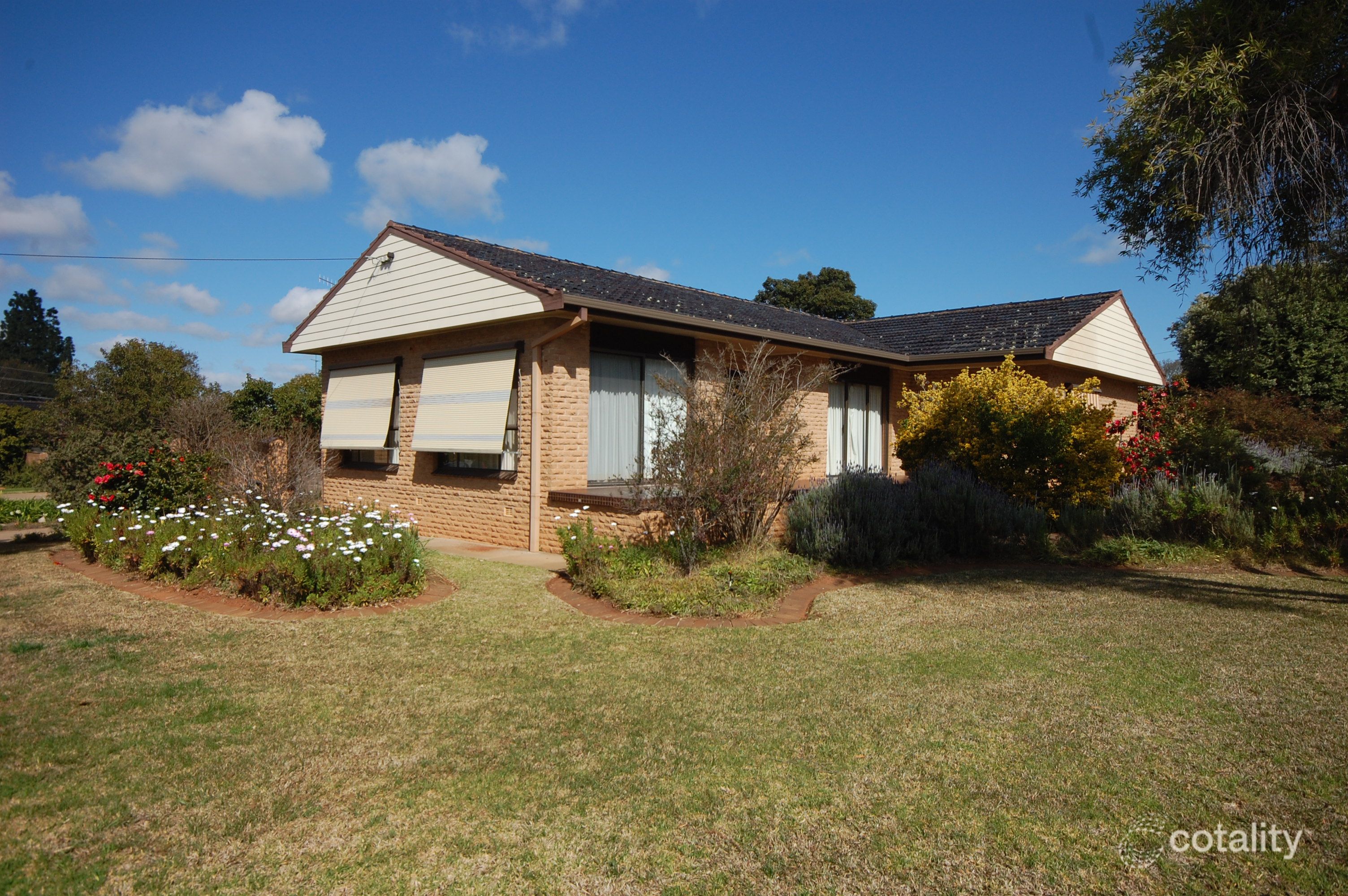 2 O'Sullivan St, Griffith, NSW 2680