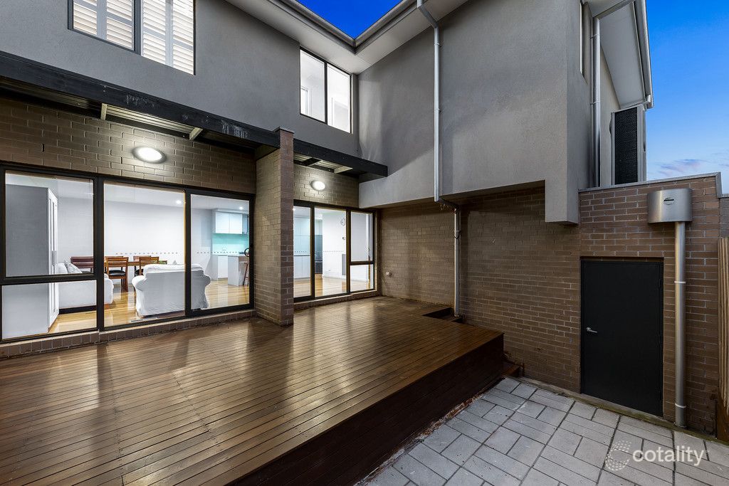 16 Ochre Pl, Mount Waverley, VIC 3149
