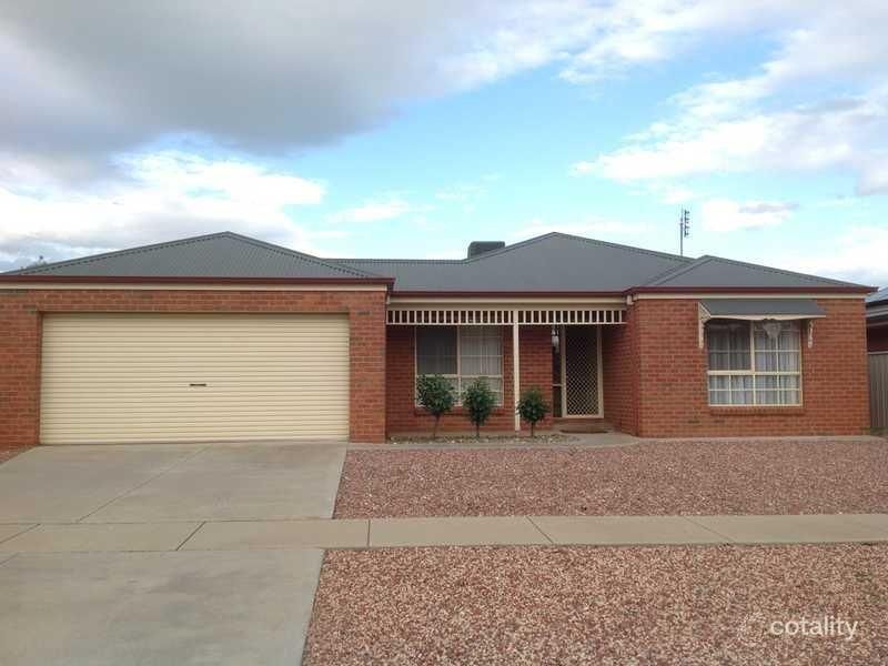 16 Aberdeen Way, Moama, NSW 2731