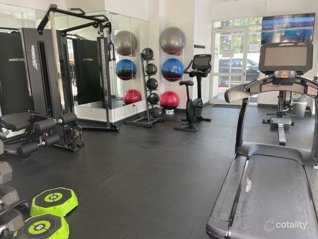 6/5 Woodroffe Ave, Main Beach, QLD 4217