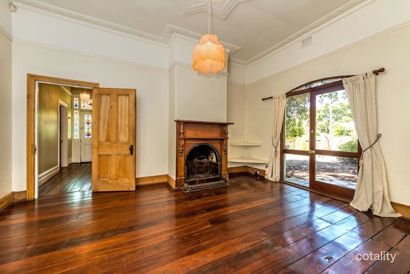 13 Scott St, Guildford, WA 6055