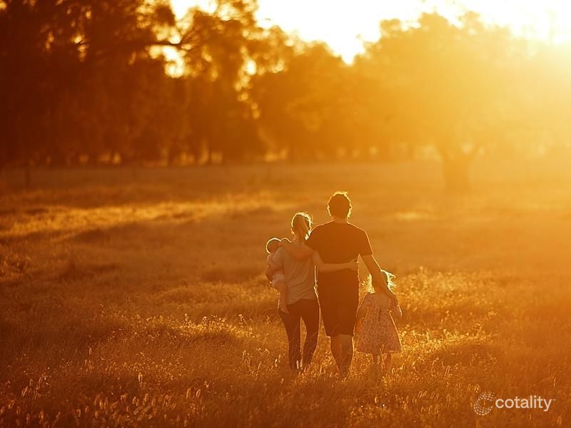 1025 Orton Rd, Oakford, WA 6121