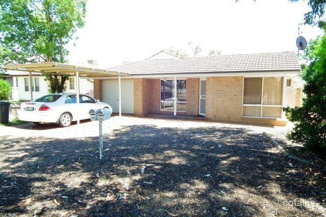 10b Kooringal Ave, Griffith, NSW 2680