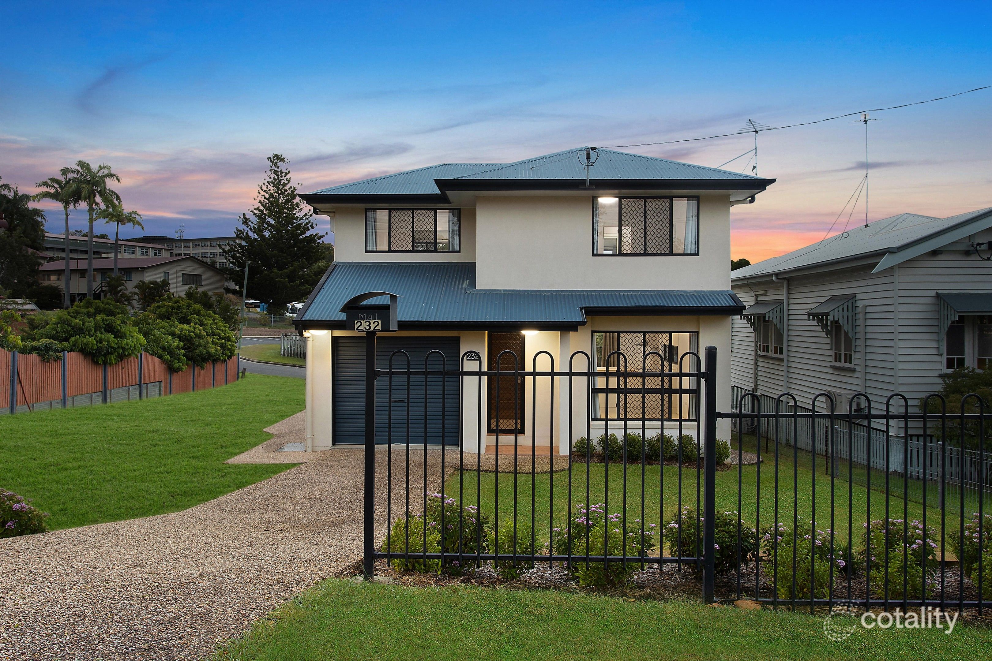 232 Denham St, The Range, QLD 4700