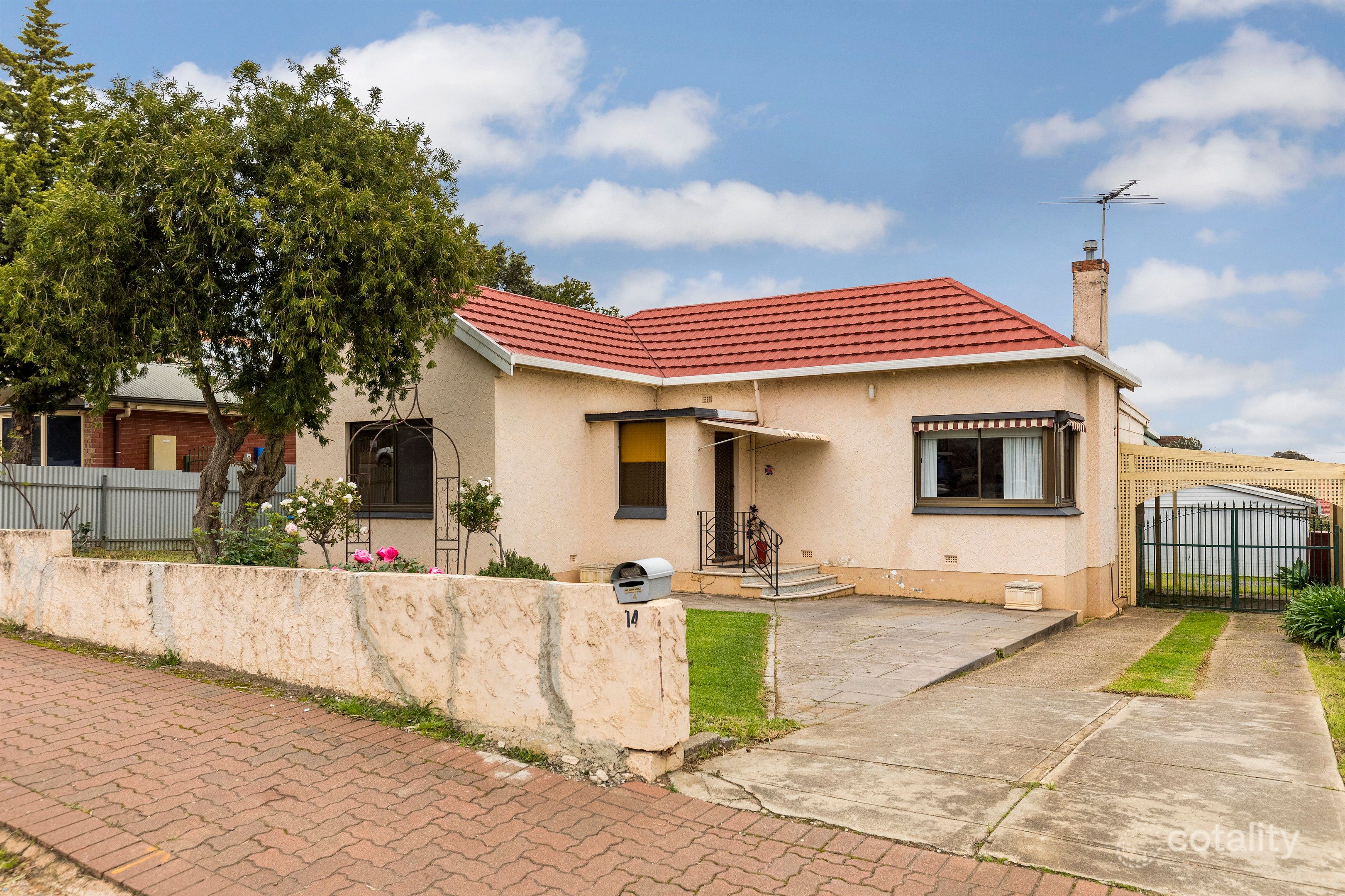 14 Shepherds Hill Rd, Bedford Park, SA 5042