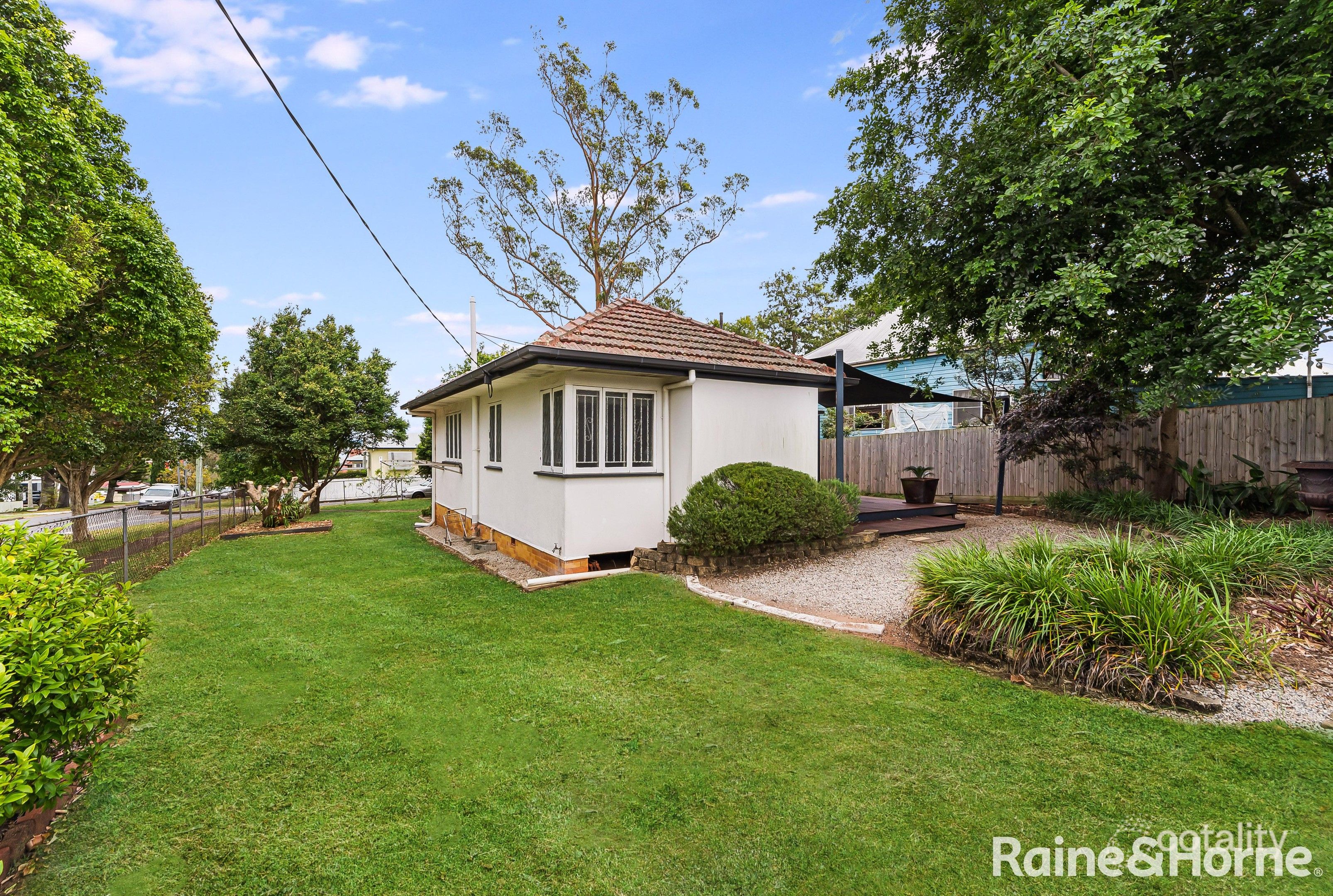 54 Rodney St, Wynnum West, QLD 4178
