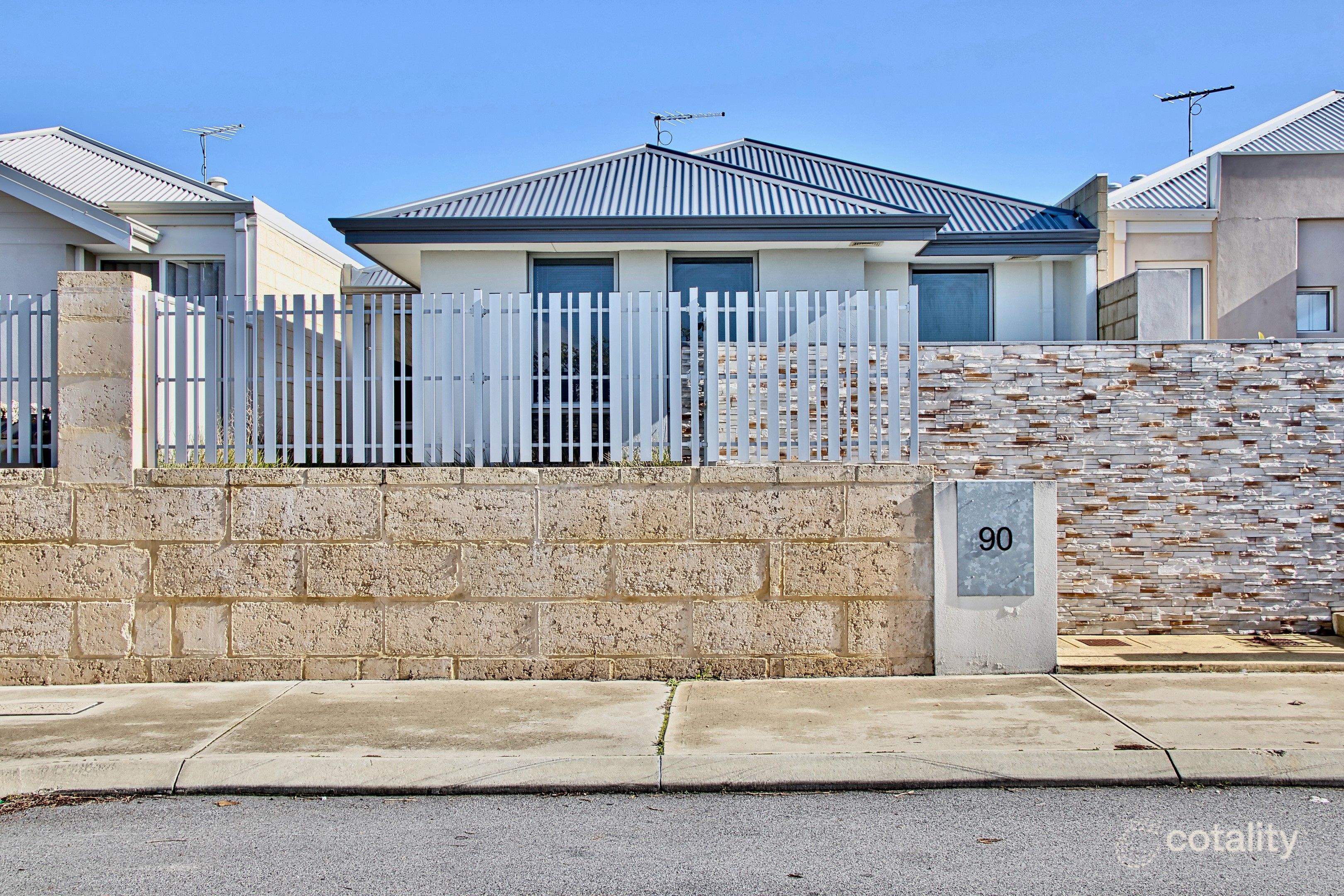90 Kingscliff Dr, Golden Bay, WA 6174