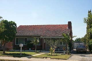 34 Cross St, Queens Park, WA 6107