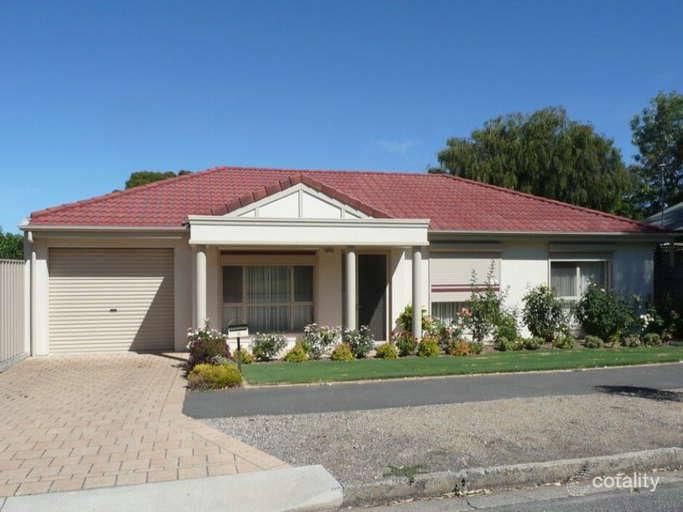 4 Carlyle St, Victor Harbor, SA 5211