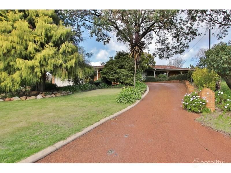 21 Emerald Pl, Mount Richon, WA 6112