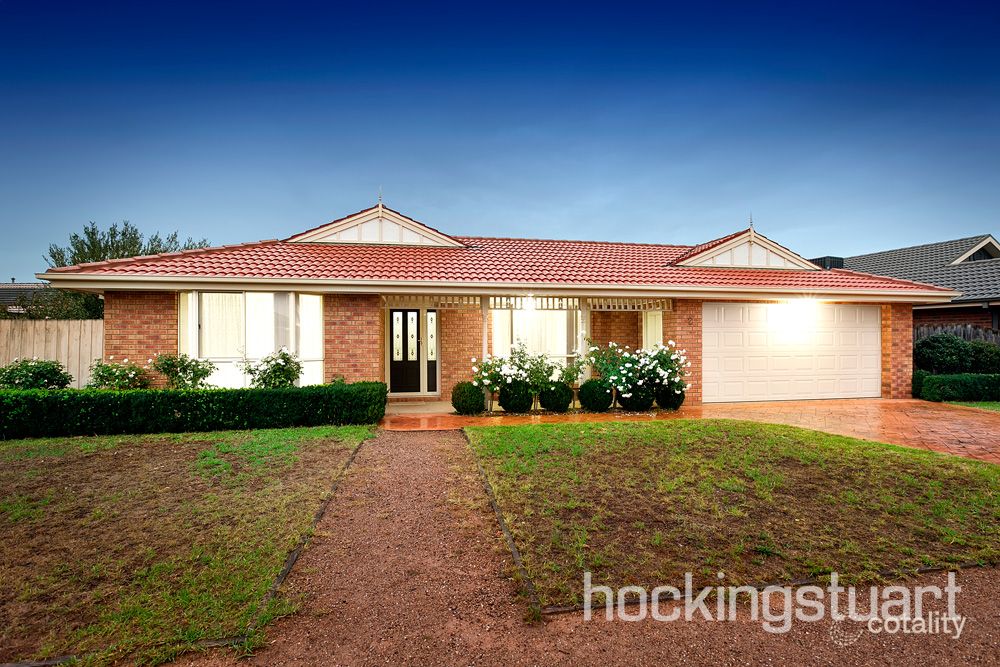 2 Comic Ct, Harkness, VIC 3337