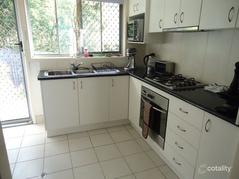 2/67 Thackeray St, Norman Park, QLD 4170