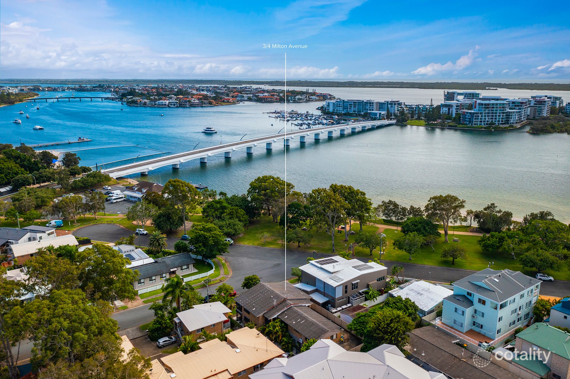 3/4 Milton Ave, Paradise Point, QLD 4216