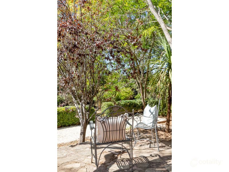 16 Discombe Rd, Woodside, SA 5244