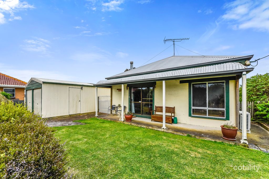 16 Benton St, Millicent, SA 5280