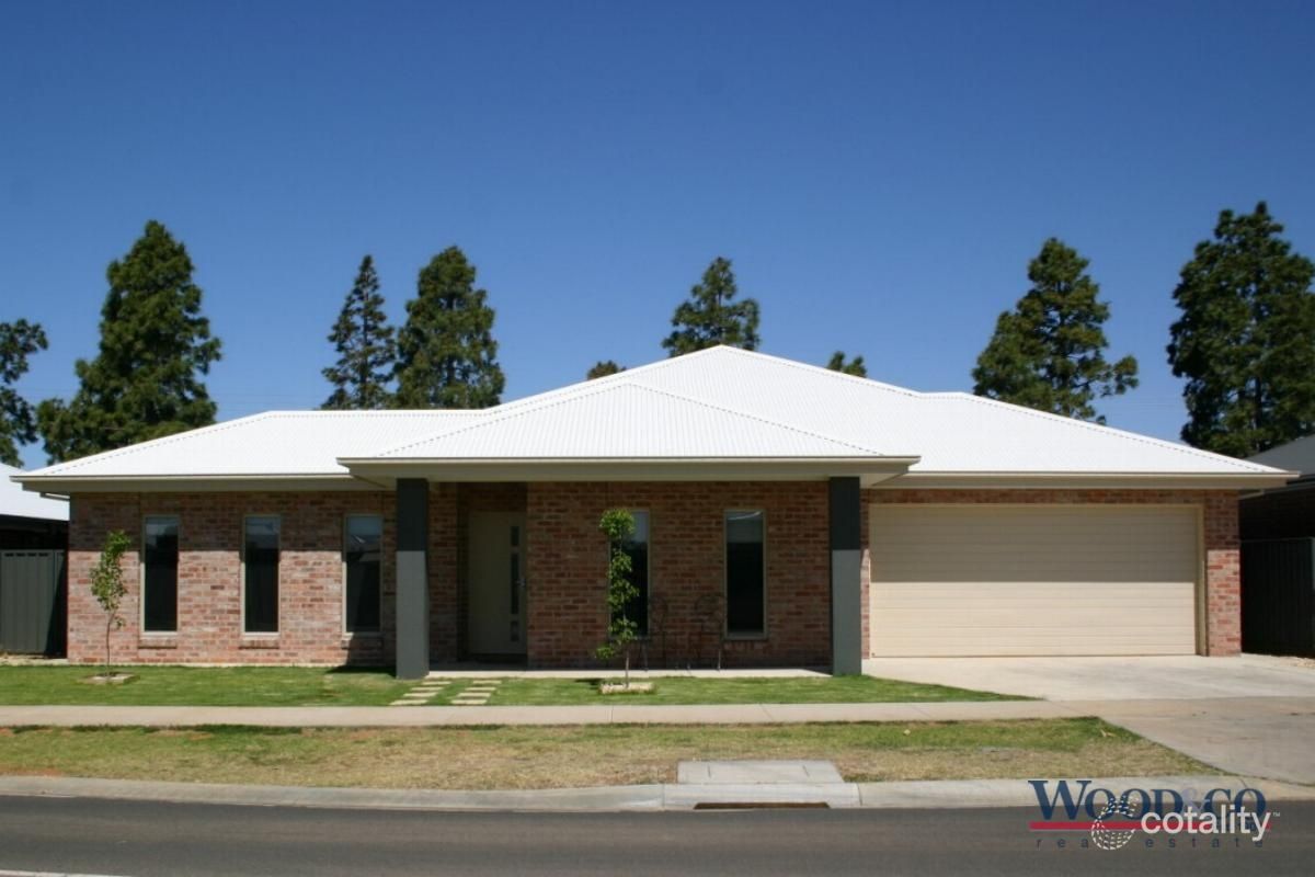 19 Acacia St, Swan Hill, VIC 3585