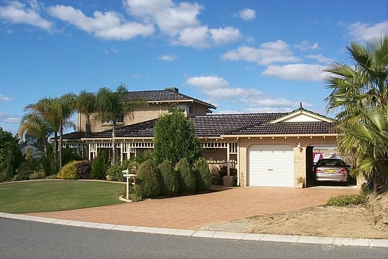 1 Rosebank Gdns, Alexander Heights, WA 6064