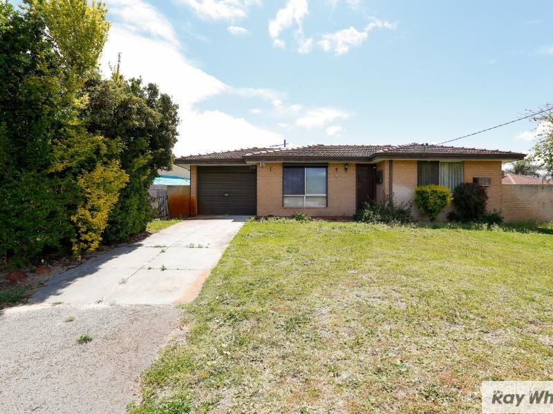 8 Beacon Cl, East Cannington, WA 6107