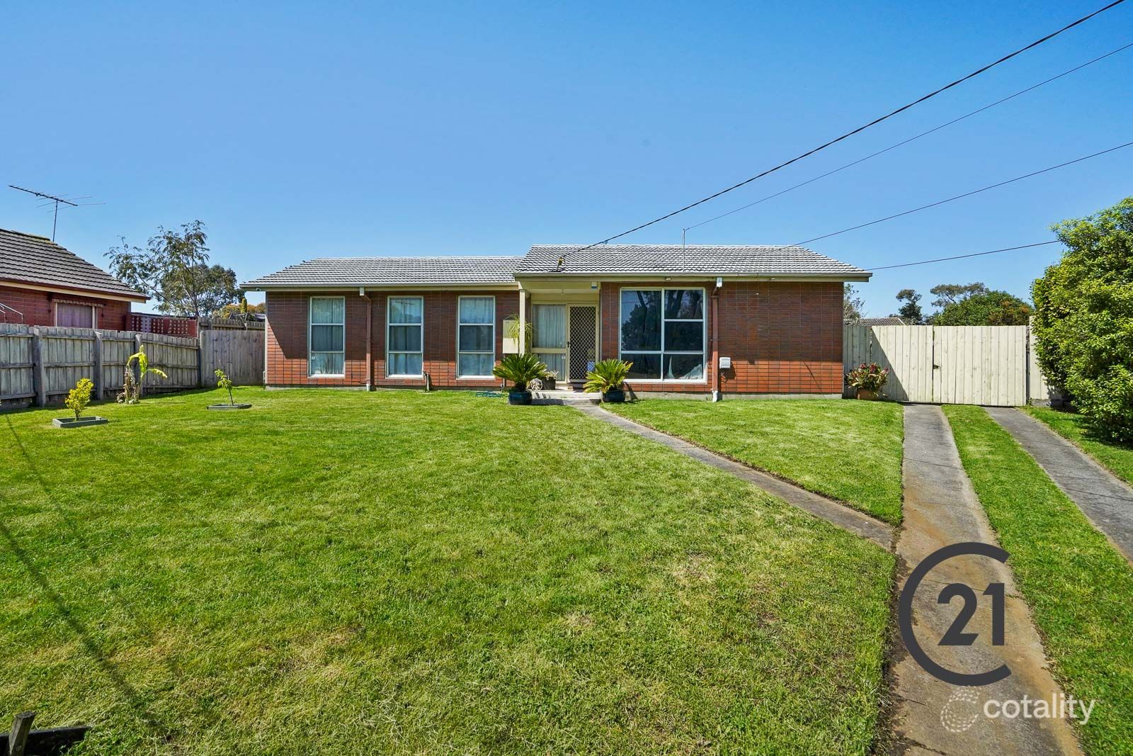 6 Kurt Pl, Cranbourne, VIC 3977