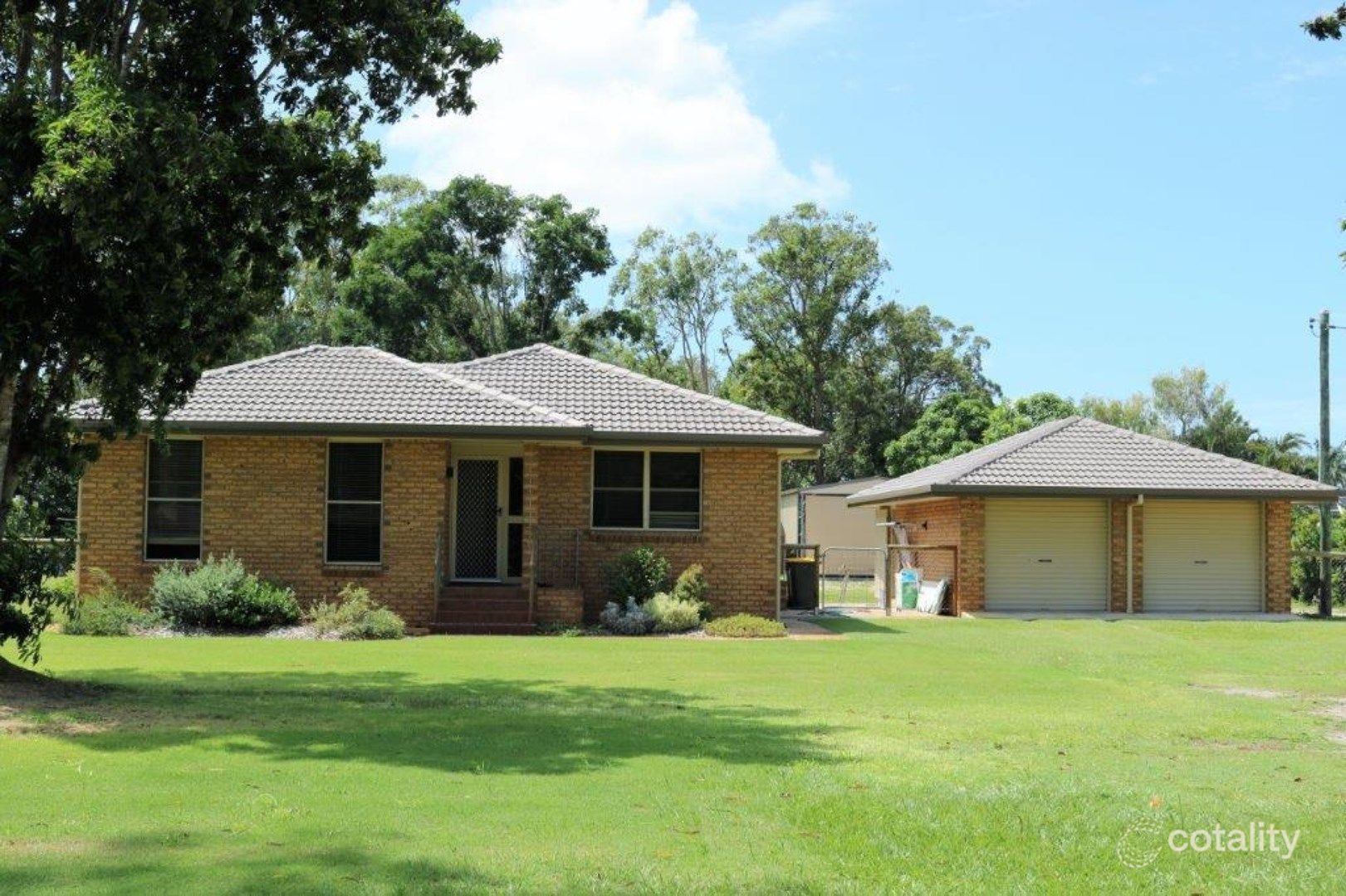 12 Rogers St, Beachmere, QLD 4510